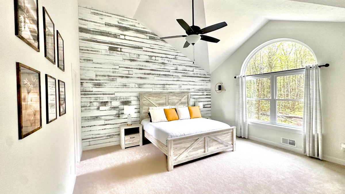 Thornhurst Other | Pools & Beach Passes Included: Charming Arrowhead Lake Farmhouse with Hot Tub