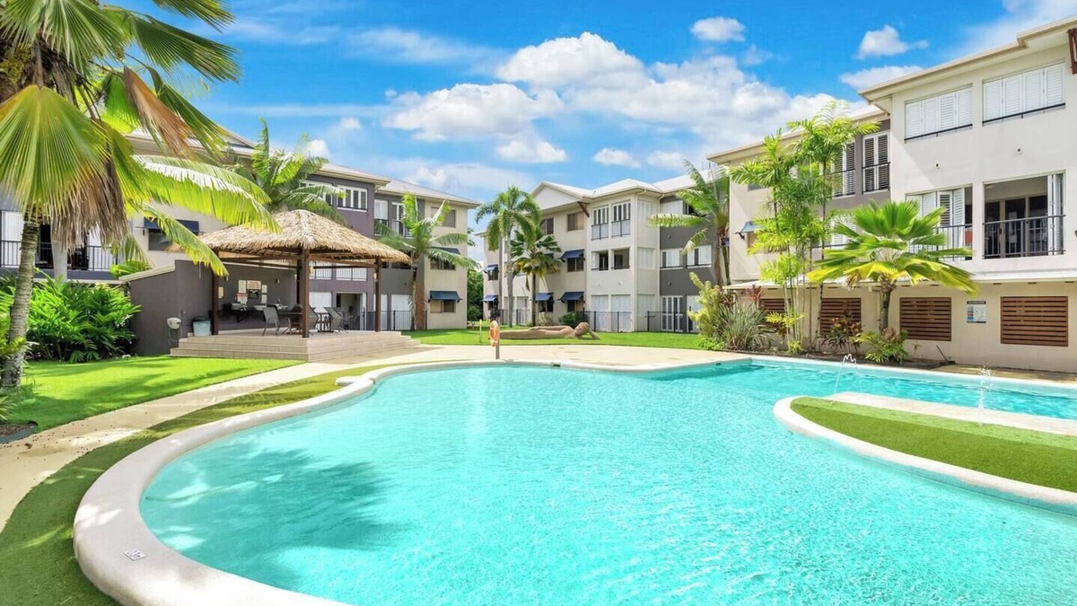 Manoora Apartment | Poolside at Whitfield Waters Resort style Retreat