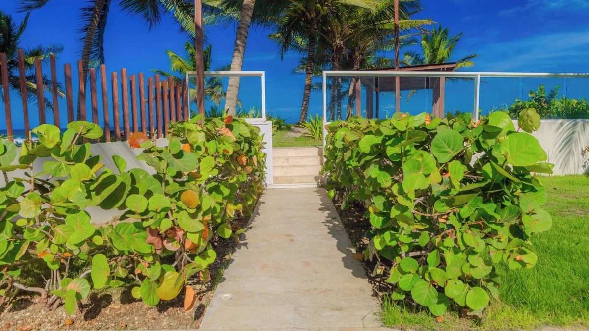 Cabarete Condo | Poolside Condo right on an endless beach