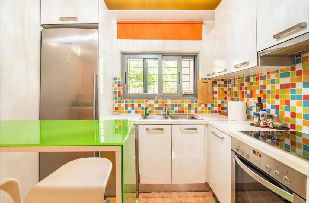 Galatsi Apartment | Pop Art Home - Experience Local Vibes