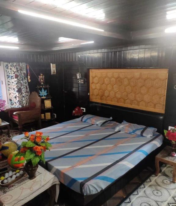 Jammu Apartment | POP HOME 92079 Jahangir Homestay