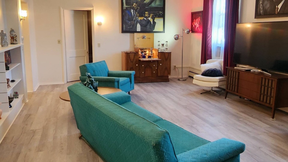 West Liberty Apartment | Pop's Donkey Den Loft