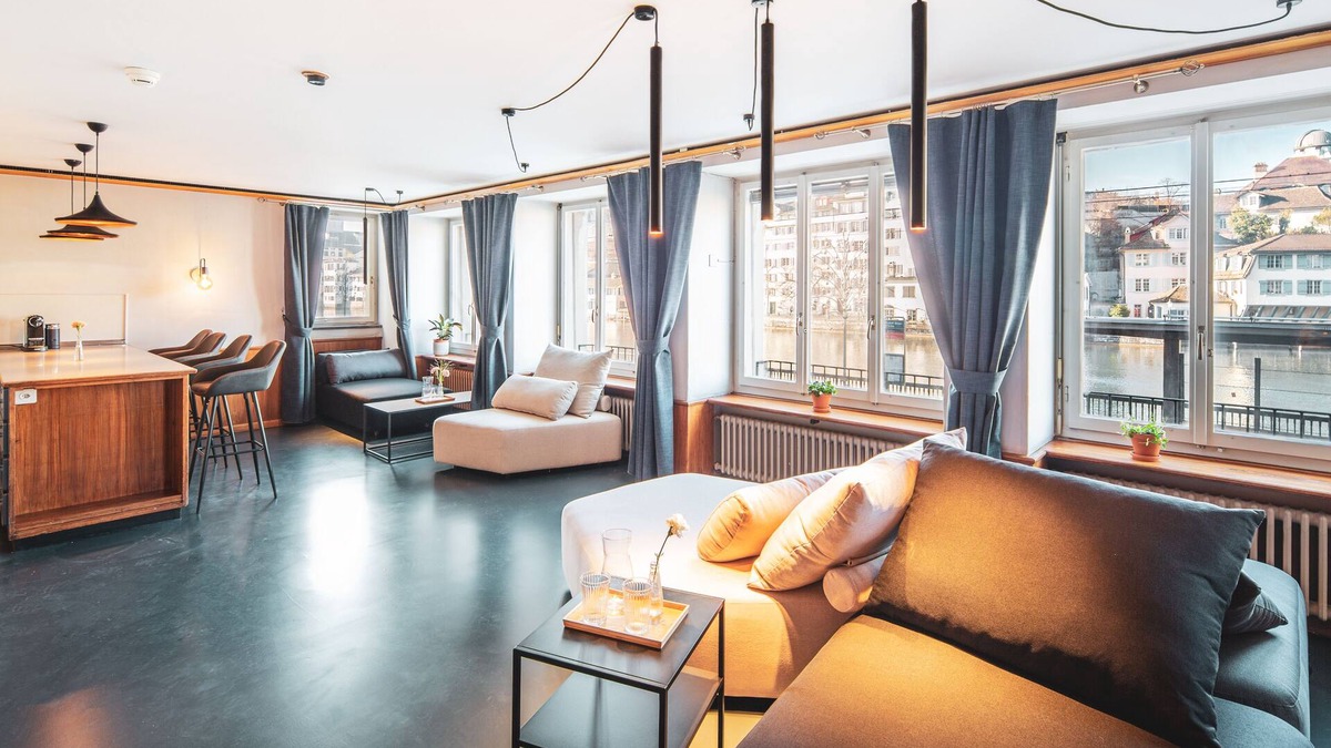 Niederdorf Hotel | Pop Up Hotel Krone Zürich