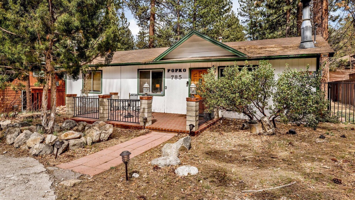 Summit Estates House | Popko's Place #1426