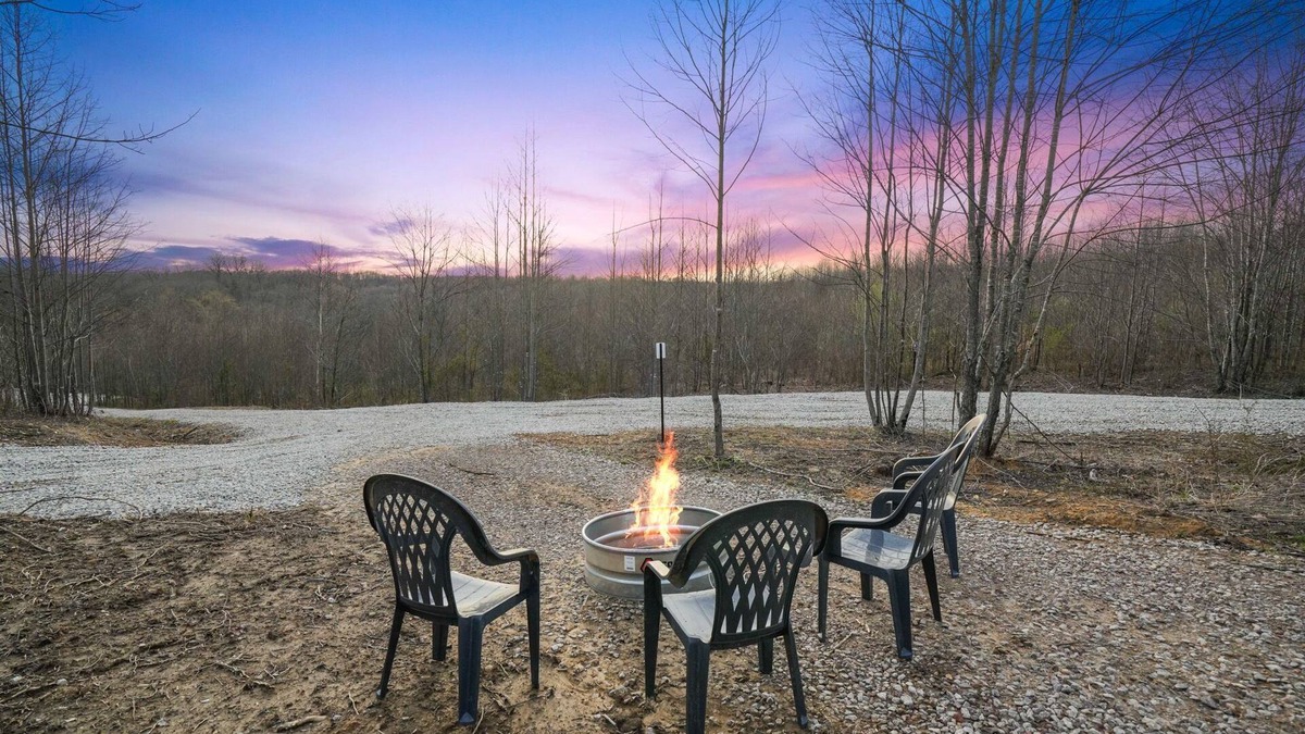 McArthur RV Rental | Poplar Camp Site #1 | Hocking Hills