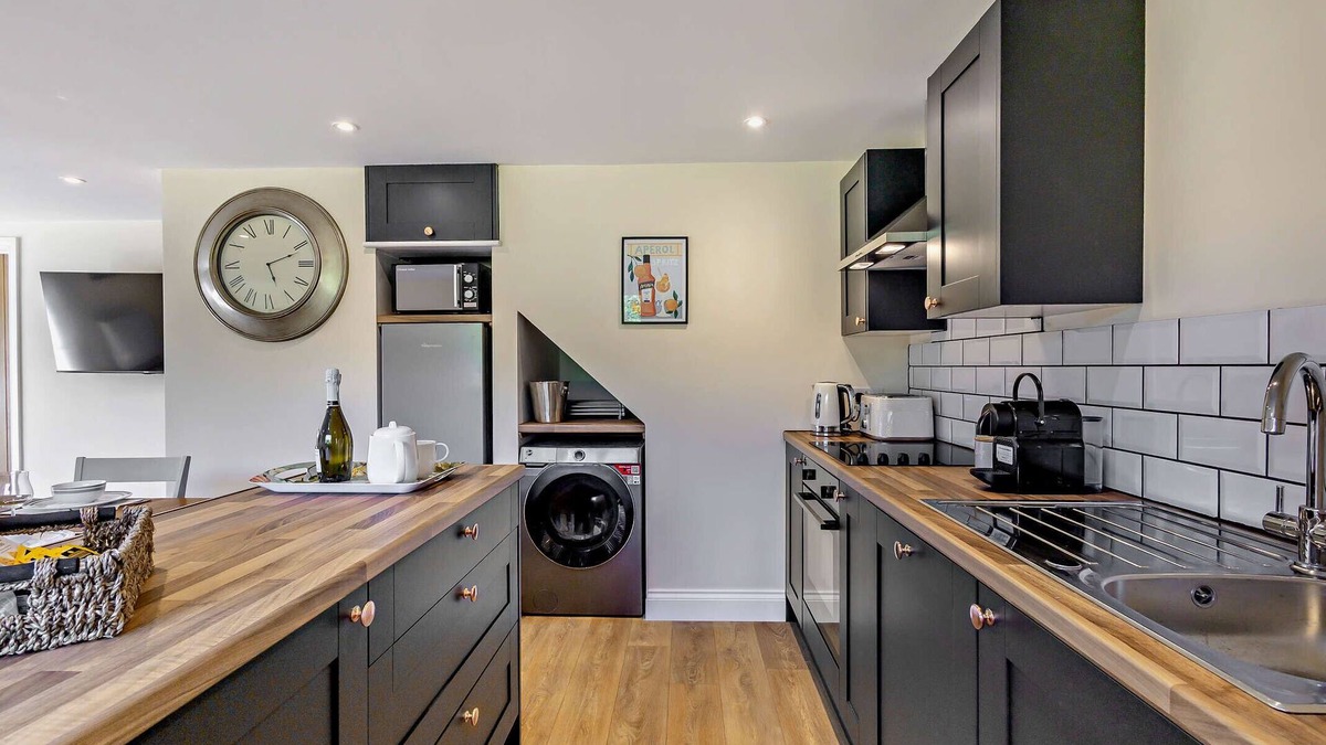 Messing House | Popps Barn - Two Bedroom House, Sleeps 4