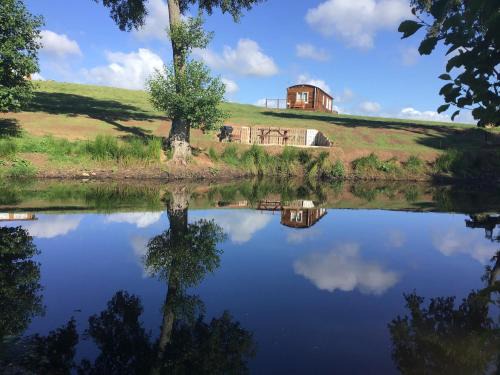 Llanvair Kilgeddin House | Poppy