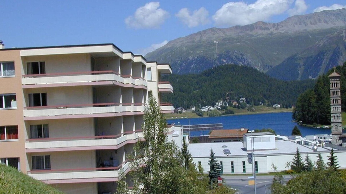 Sankt Moritz-Bad Apartment | Popular and centrally located residential building in St.