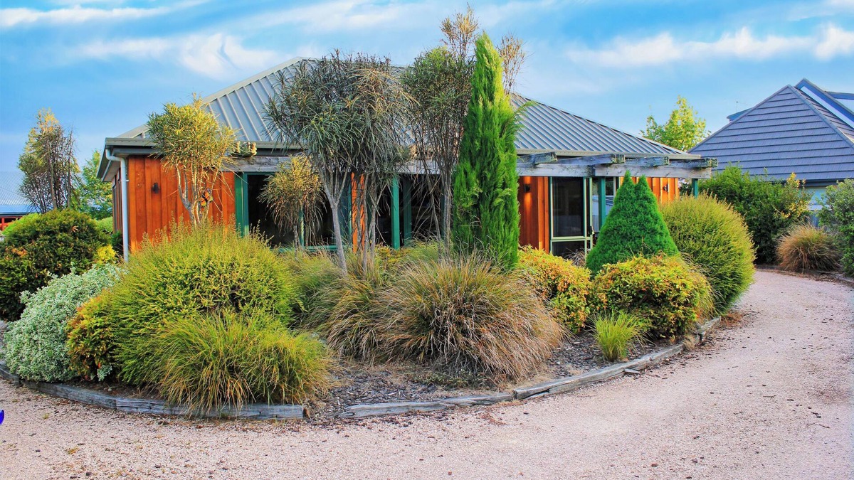 Hanmer Springs House | Popular Family friendly, Modern Cosy Bach,+ WiFi, 21 Devon Street Hanmer Springs