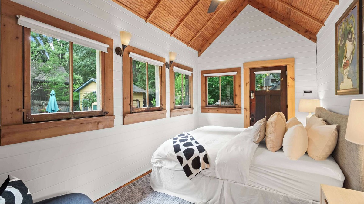 Cabbagetown House | Porch Cayenne by Minty Living