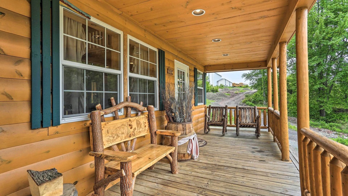 Blakely Cabin | Porch, Fire Pit + Valley Views: Blakely Cabin!