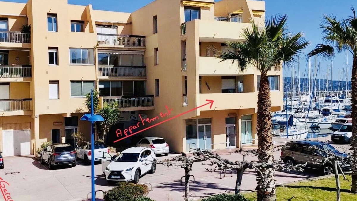 La Faviere Apartment | Port Bormes/Favière - Favorite - T3 4 pers 70m2 with view on the Marina