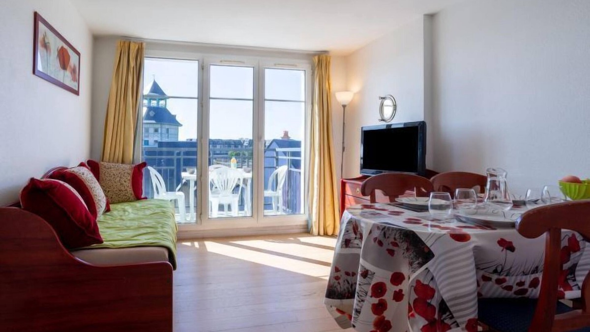 Port Guillaume Apartment | Port Guillaume by Interhome