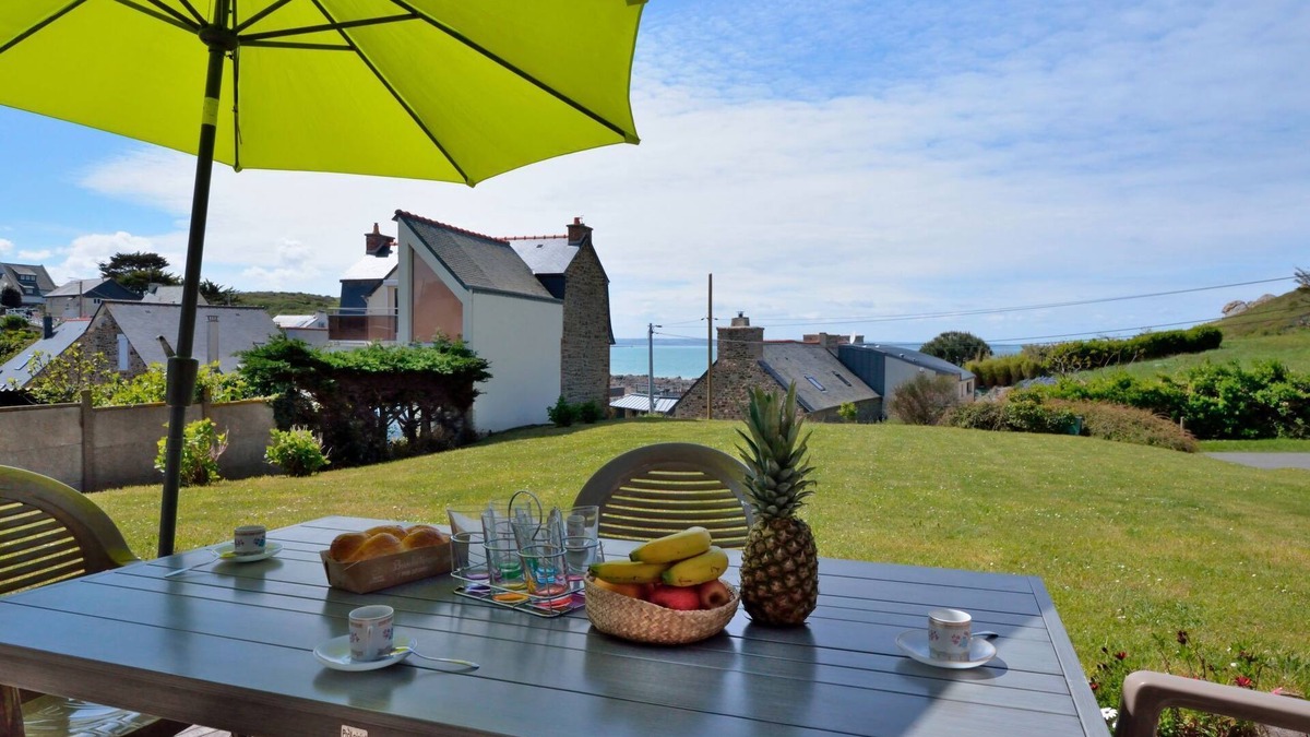 Planguenoual House | Port Morvan by Interhome