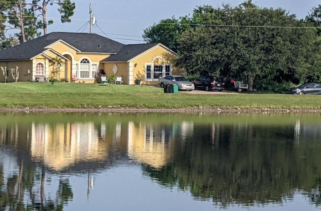 Port Saint Lucie Apartment | Port Saint Lucie A Little Piece Of Heaven- Peaceful Lake view Apartment- 1 min from I95 and Turnpike