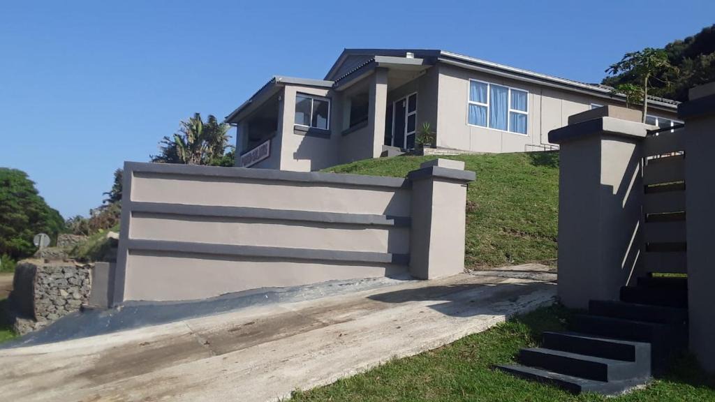 Port St Johns House | Porta Salutis