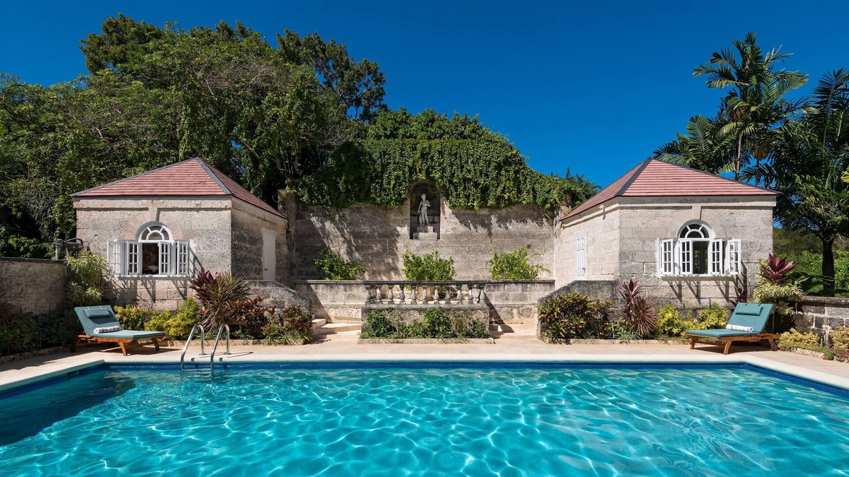 Folkestone Villa | Porters Villa in St James by Personal Villas - Gorgeous Location and Few Minutes
