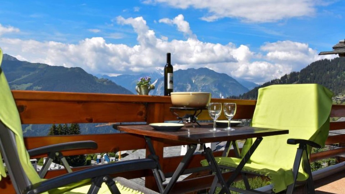 Verbier Apartment | Porthos 37 by Interhome