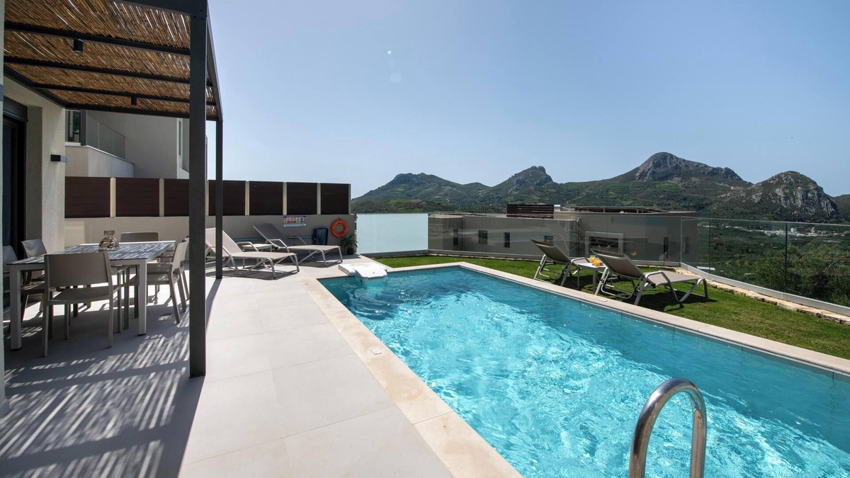Agios Vasileios Villa | Porti Iraklis 2 - A Stylish Eco Villa near beaches