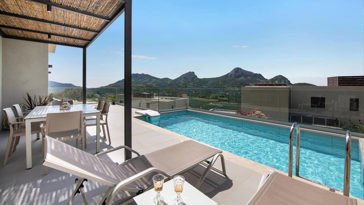 Agios Vasileios Villa | Porti Iraklis 4 - A Stylish Eco Villa near beaches