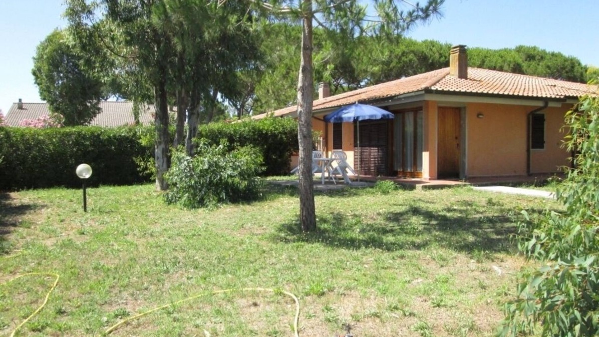 Giannella Villa | Portion of Villa 5 Sleeps 150mt from Giannella beach