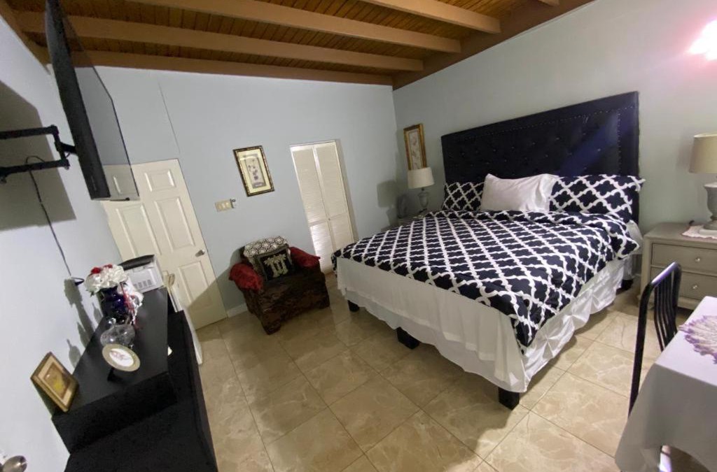 Portmore House | Portmore - Private AFFORDABLE Bedroom - FAN ONLY with Pay Per Use AC OR - FULL AC Choose Standard room or Superior King Accordingly