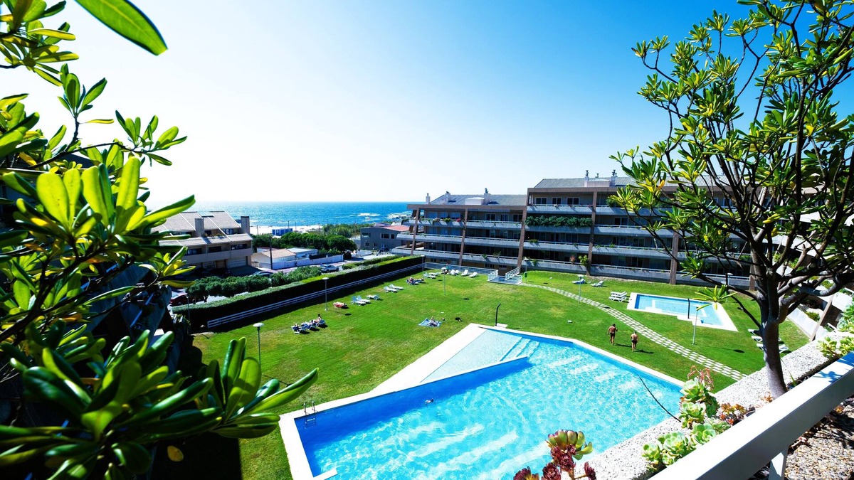 Madalena Condo | Porto Sea's Home Experience - Beach & City Getaway with Pools, 1 Min to Beach