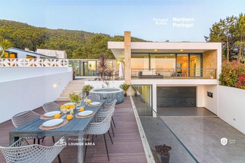 Carreco Villa | Portugal Active Sunset Beach Lodge