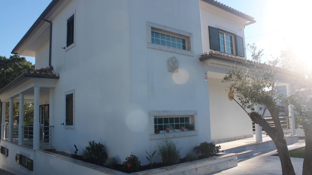 Carrasqueira Villa | Portugal, Sesimbra sud Lisbonnne, superb villa 10 people jacuzzi, swimming pool ect