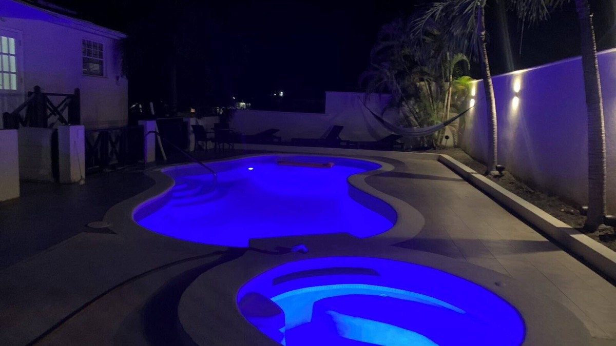 Douglas Villa | Portzvue - Spacious 3-bedroom Villa located in Heywoods St. Peter with WiFi, AC