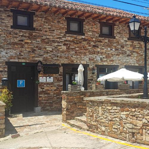 Serrada de la Fuente Hotel | Posada de Serrada