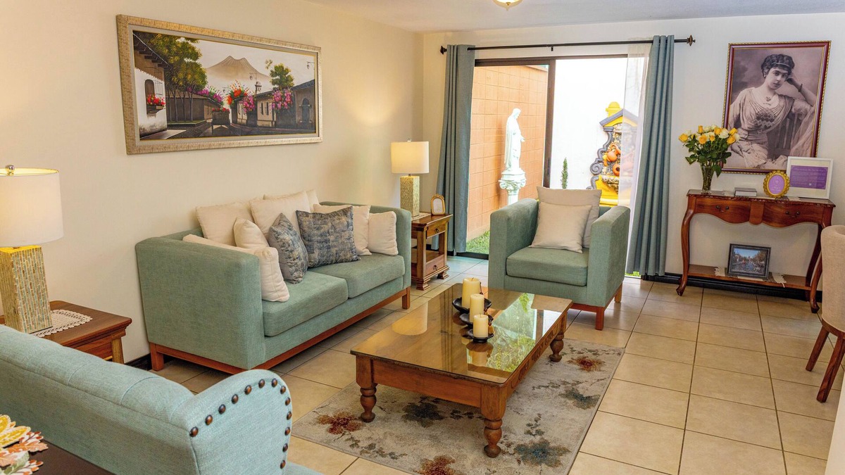 Mixco House | Posada Doña Lucilia. Comfort, elegance and beauty. Your home away from home.