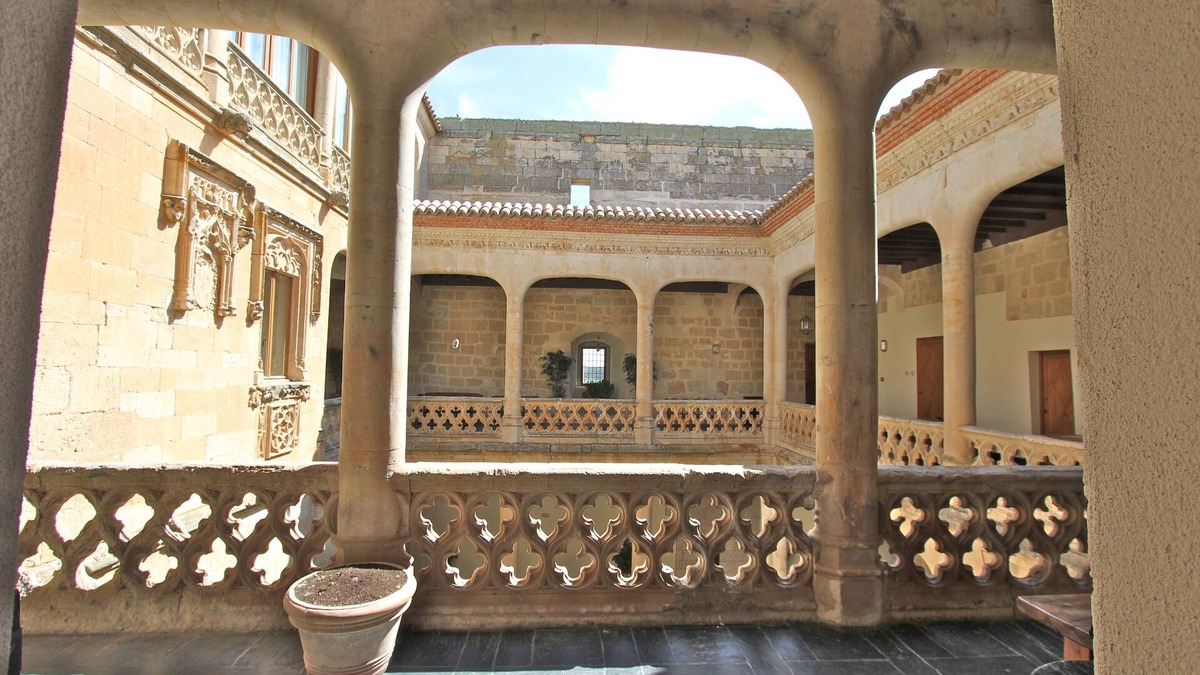 Villanueva de Canedo Hotel | Posada Real Castillo del Buen Amor
