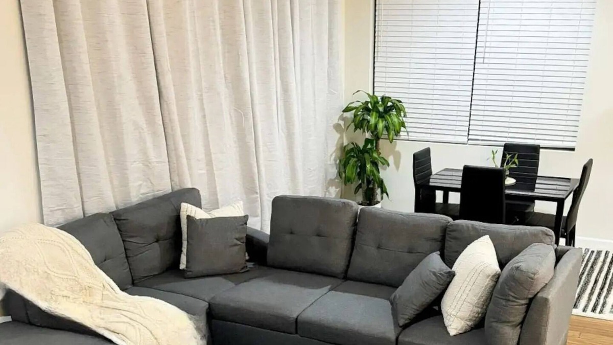 East Orange Apartment | Posh 2BR/2BA King Bed! Free Parking! 30 Min to NYCnn