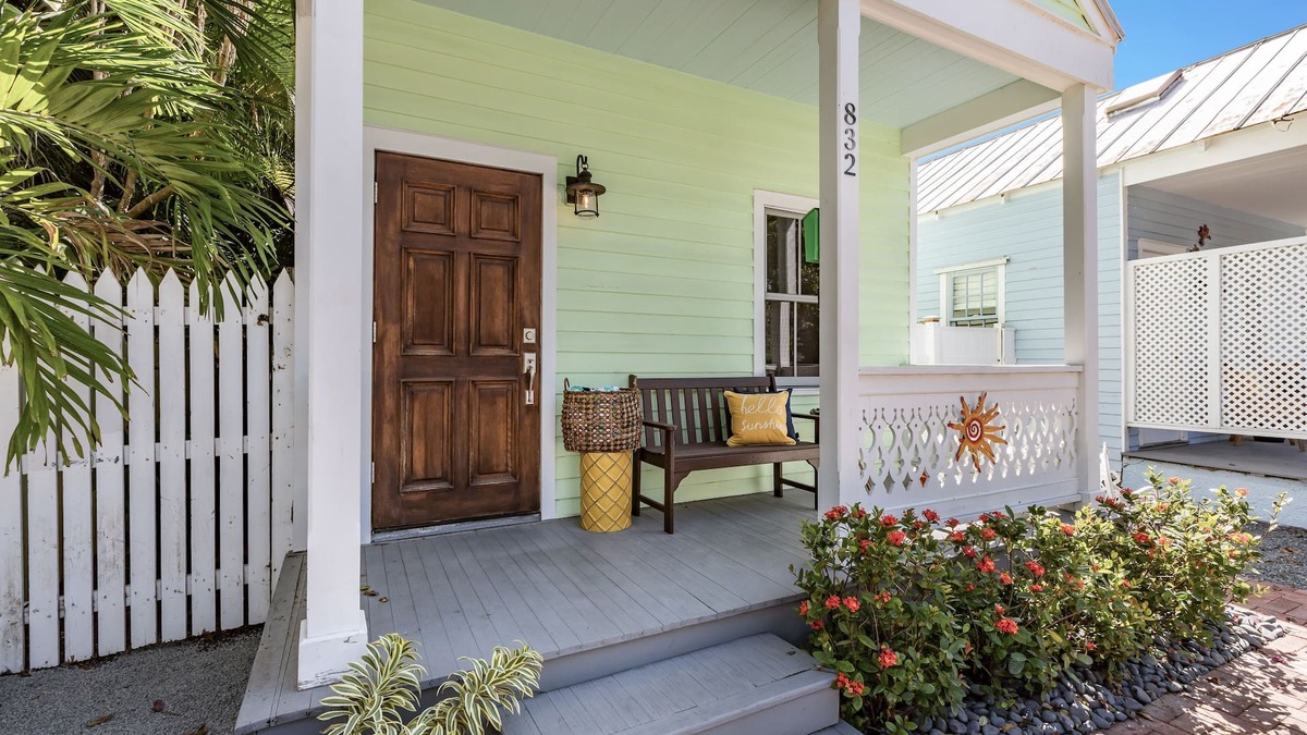 Old Town House | POSITIVE VIBES ~ Charming 2 BR, 1 Ba Cottage in Peaceful Area w/Parking!