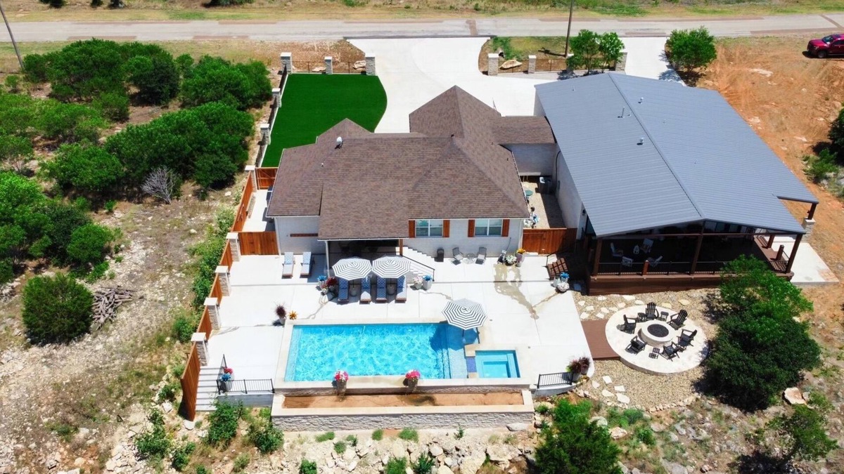 Palo Pinto County House | Possum Kingdom 6-bedroom/4-bath house w/pool & game room-PK Peaceful Perch