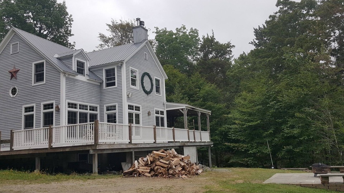 Andover House | Post and Beam-Great for a Golf, Hiking Get-A-Way for multiple families