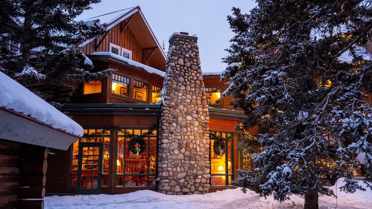 Lake Louise Hotel | Post Hotel & Spa
