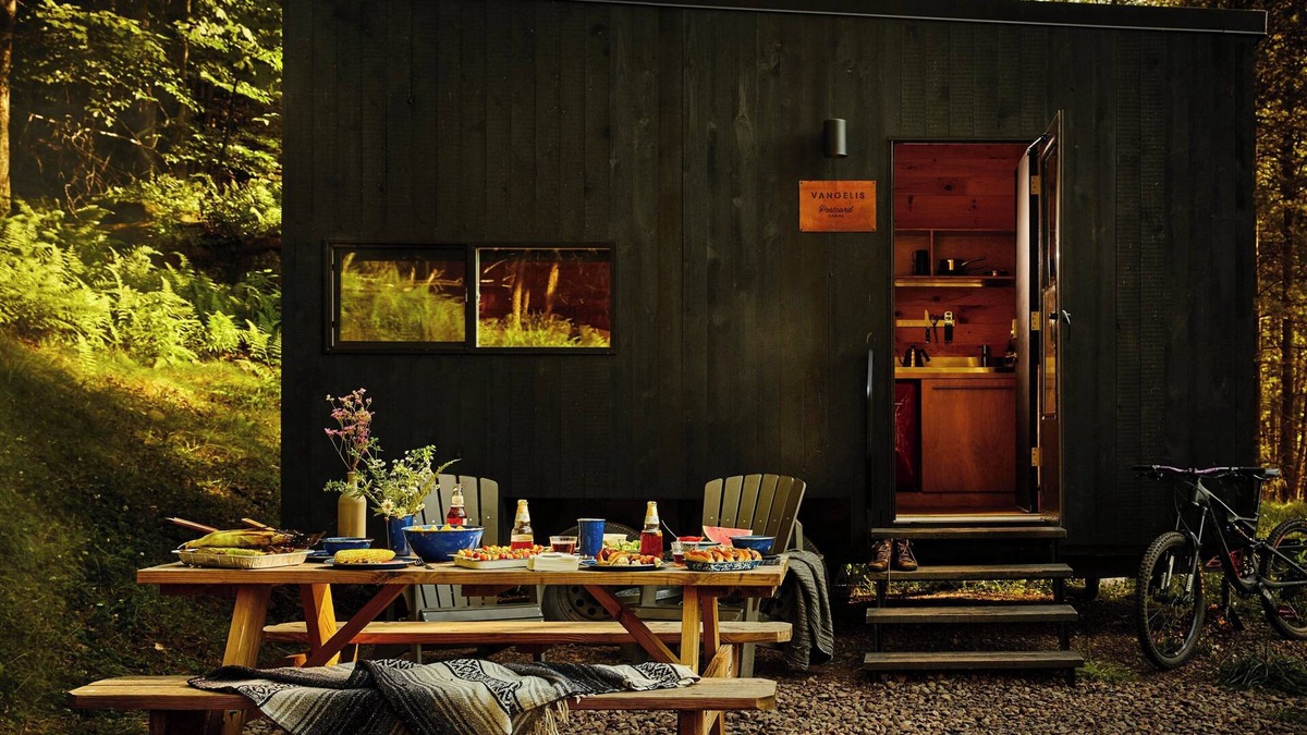 Nelsonville Cabin | Postcard Cabins Hocking Hills