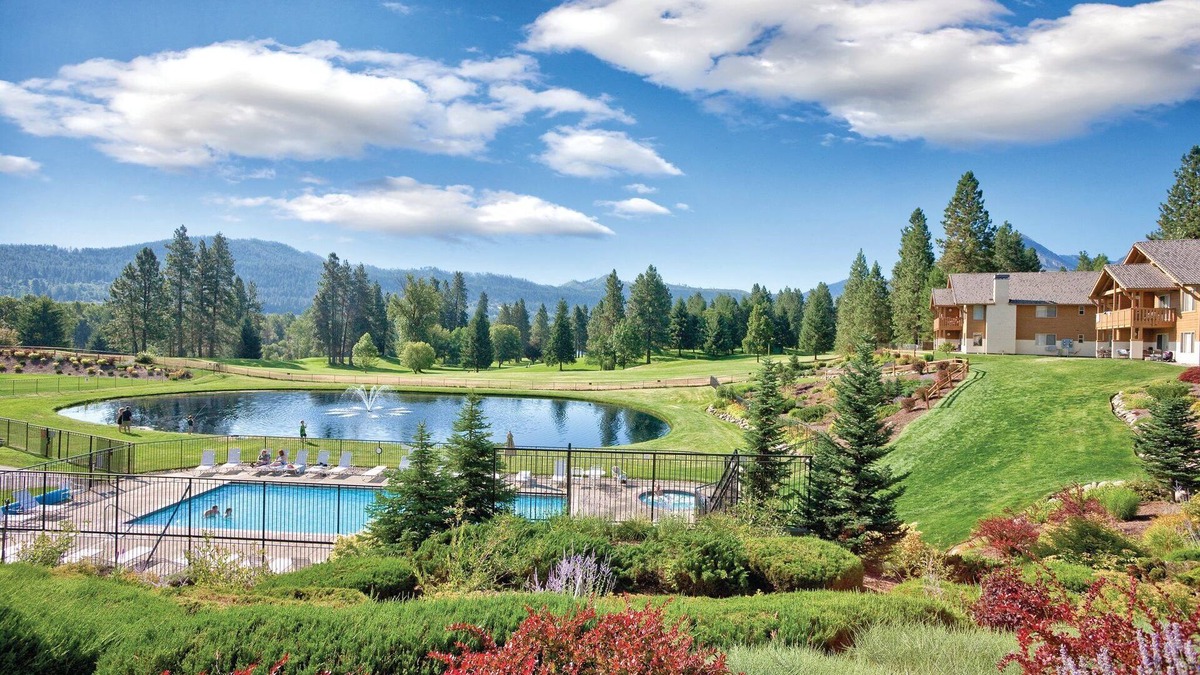 Downtown Leavenworth Resort | Postcard-perfect alpine lakes!