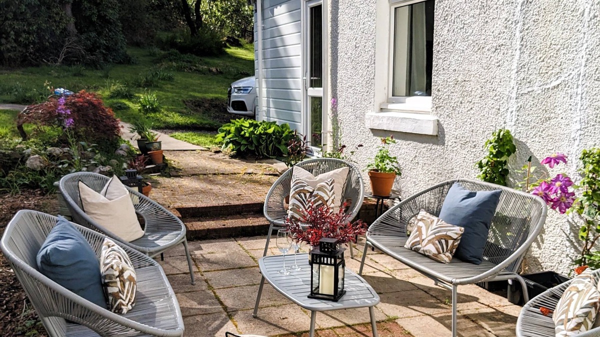 Kilchrenan Cottage | Posting House - a cottage that sleeps 6 guests in 3 bedrooms