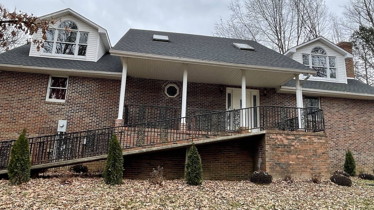 Bowling Green House | Poteet Rental Properties 30 Days or more Air B&B