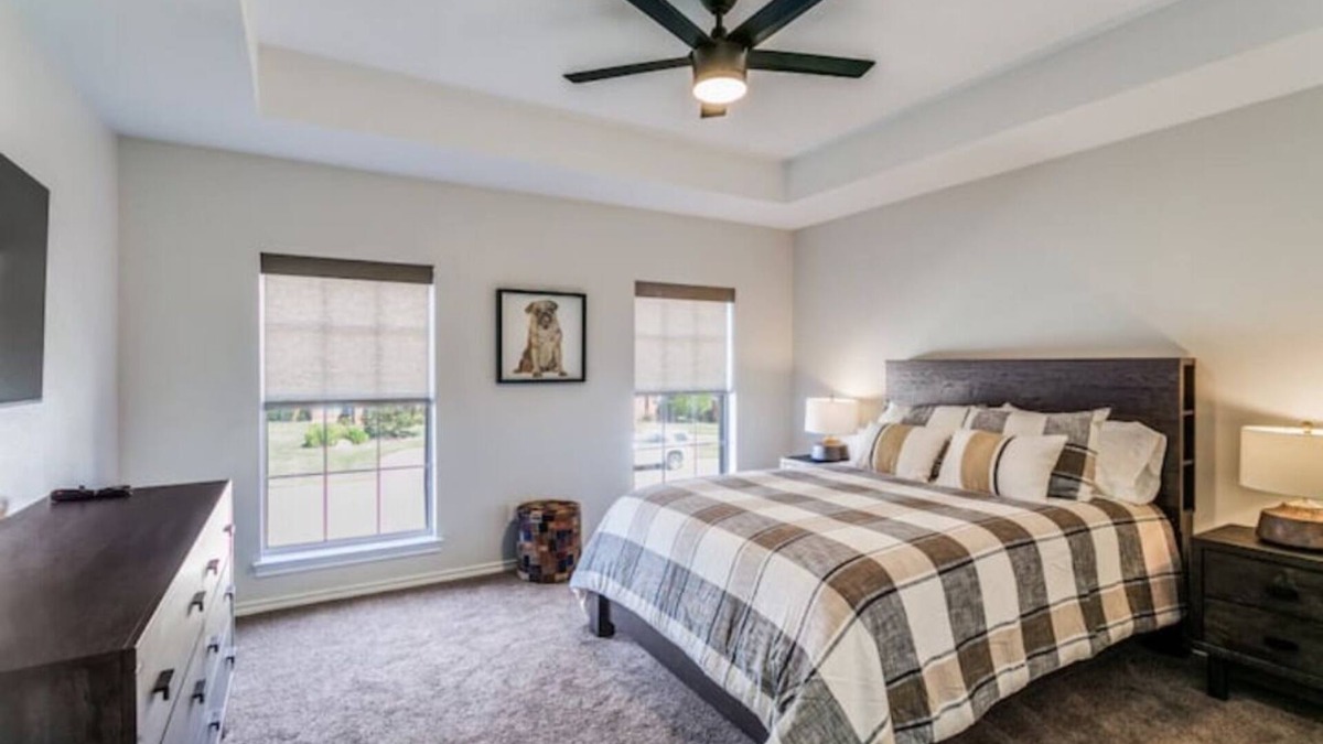 Southlake House | Potomac Pond