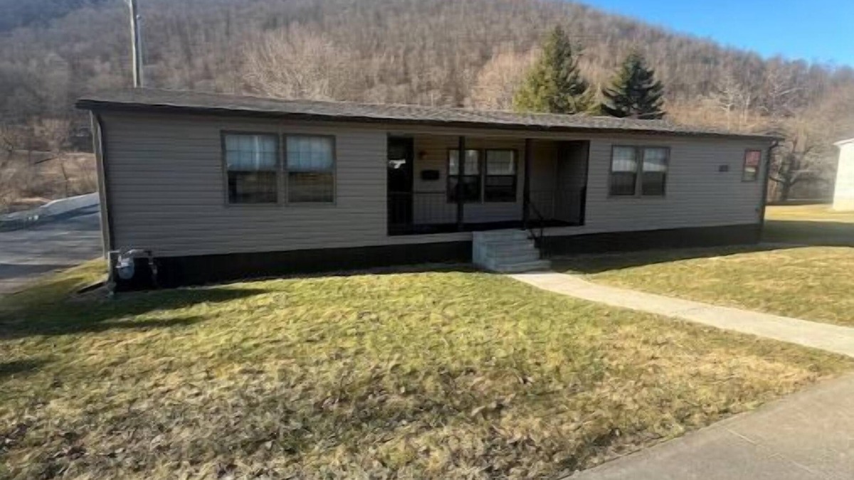 Galeton House | Potter County Hideaway