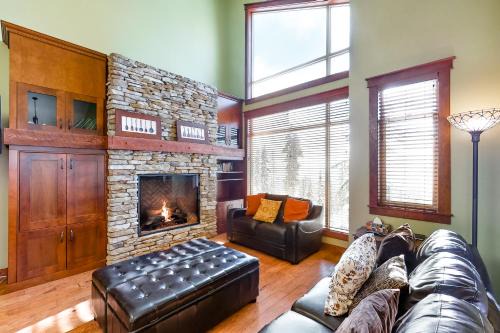 Snow Pine Estates House | Powder View 5