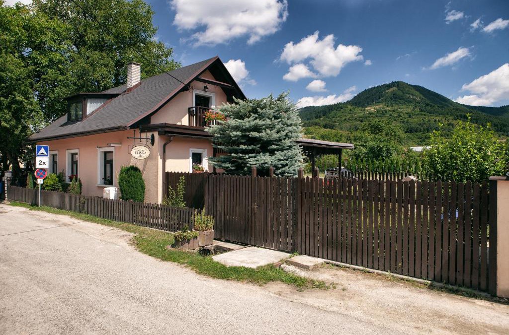 Rajecka Lesna House | Prázdninový dom Eliška*