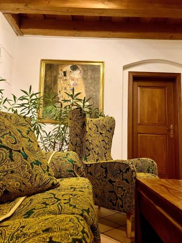 Mala Strana Apartment | Prague Romantic Apartment near Charles Bridge