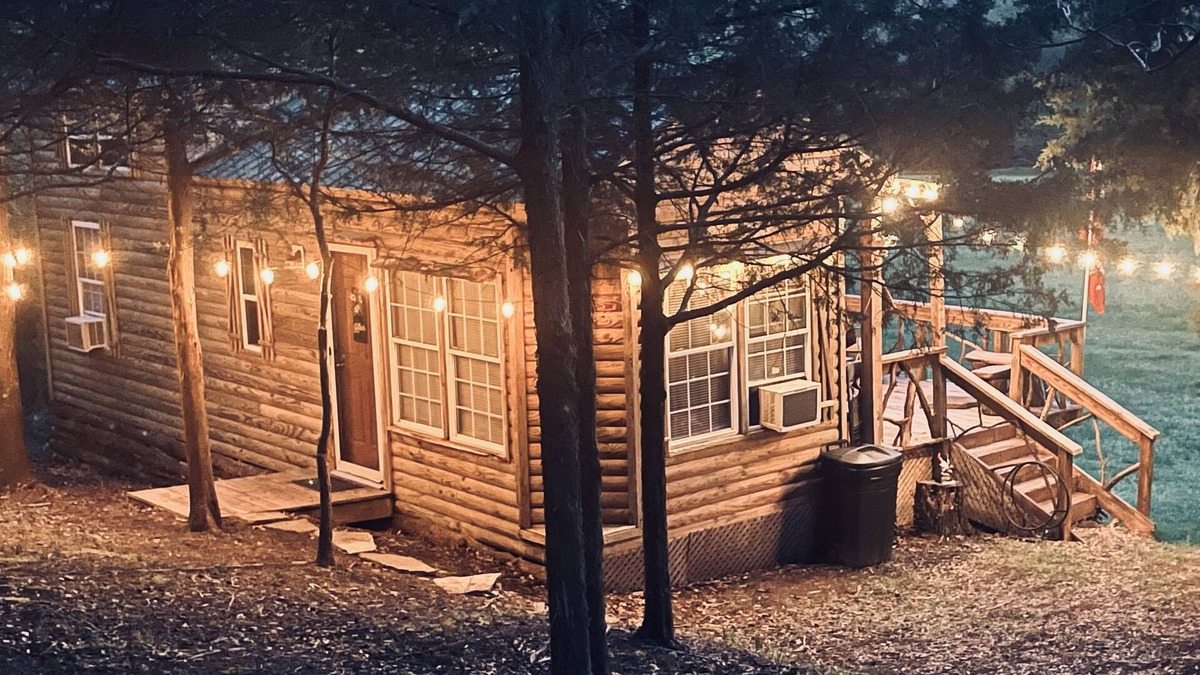 Mena Cabin | Prairie Creek Cabin -Ride SxS to trails from the cabin! Kayak and Fish the Creek