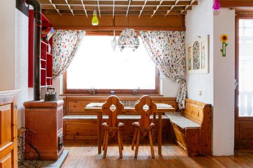 Prali Apartment | Prali Ski House - 4beds - Parking - Garden