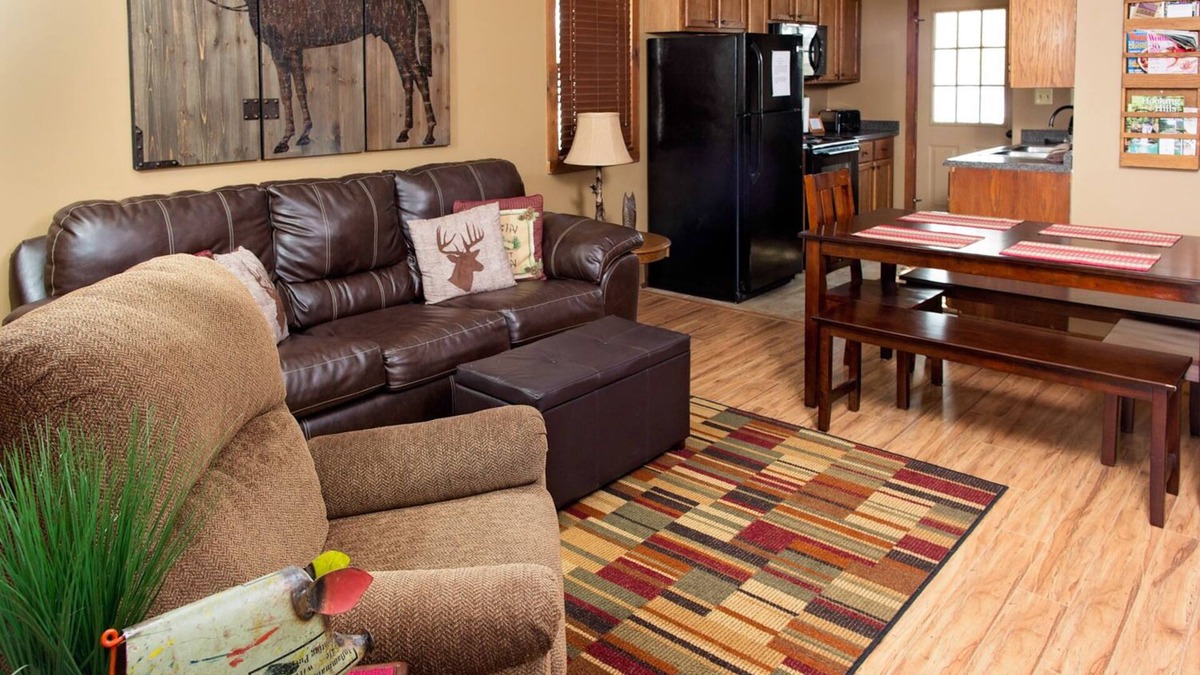Laurelville Cabin | Prancing Doe sleeps 6, or rent all 4 for 20. Horseback riding across the Rd!